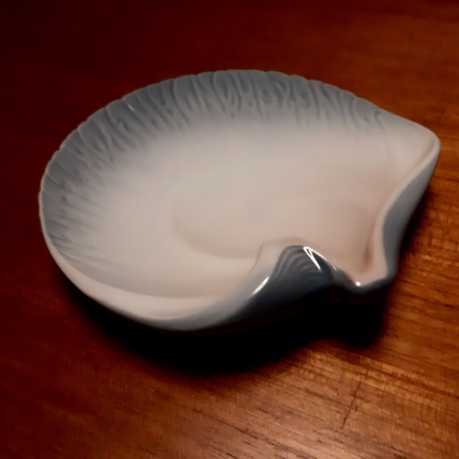 Shell Dish Bing  Grondahl Royal Copenhagen Exhibition design by Dahl-Jensen