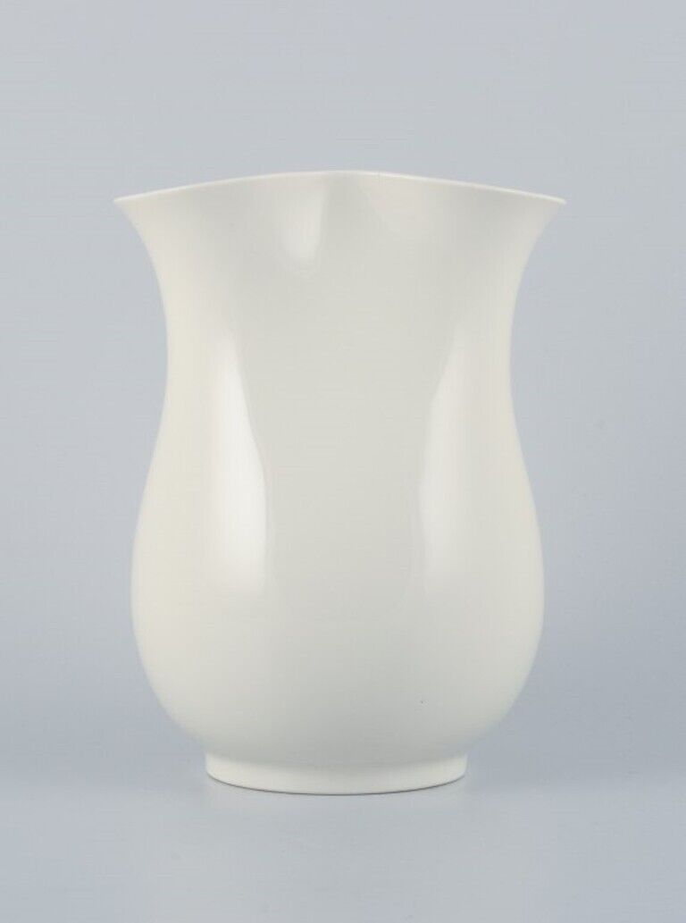 Thorkild Olsen for Royal Copenhagen Porcelain vase in modernist design