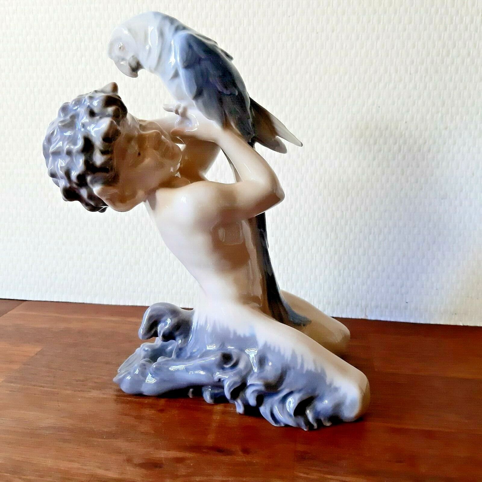 FAUN with PARROT # 752 by Chr Thomsen for ROYAL COPENHAGEN 1960 Fact 1