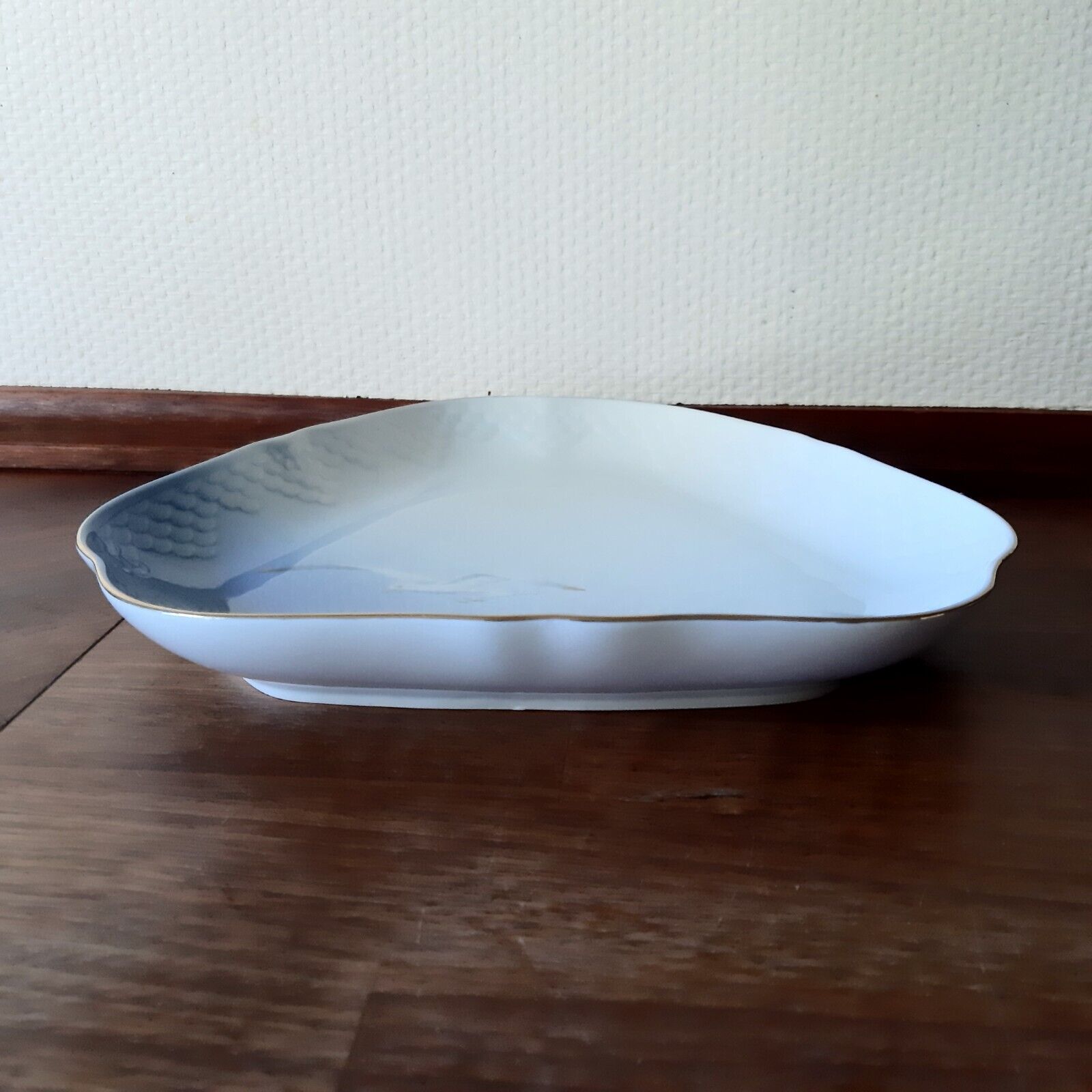 Triangular Dish # 40 SEAGULL w GOLD  Bing  Grondahl Royal Copenhagen 1962-70