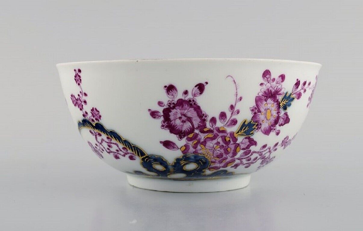 Antique Meissen large soup bowl in hand-painted porcelain