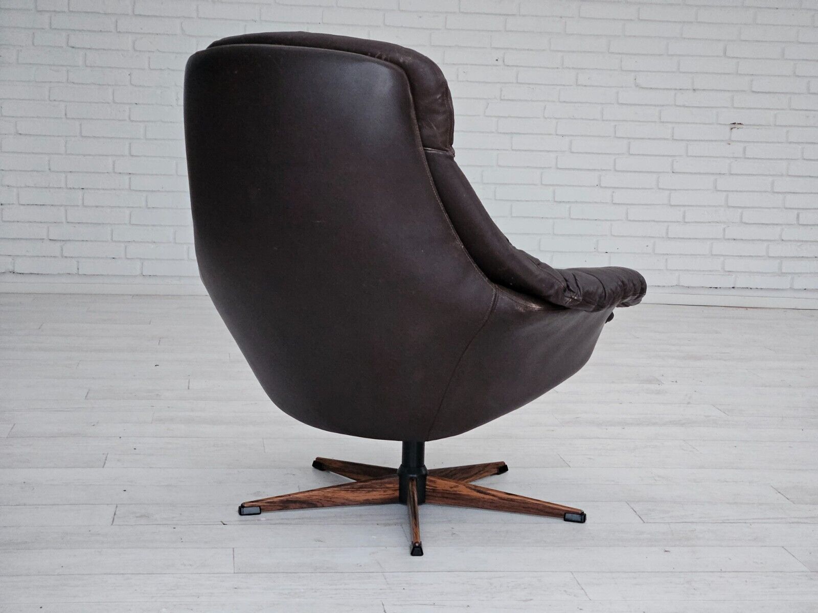 1970s Vintage Danish leather armchair by HWKlein original good condition