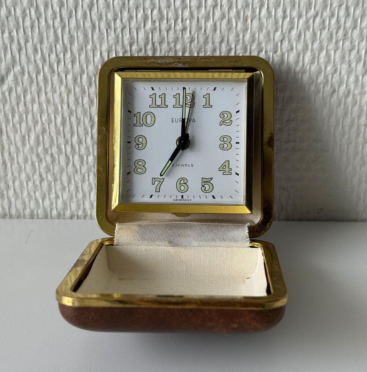 Vintage alarm clock Coral travel clock wind up clock mechanical clock