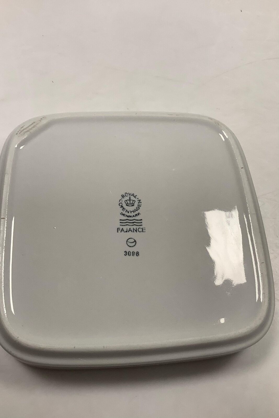 Royal Copenhagen / Aluminia Blue Edge Square Dish No 3096