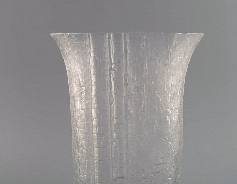 Timo Sarpaneva for Iittala Vase in clear mouth blown art glass Finnish design