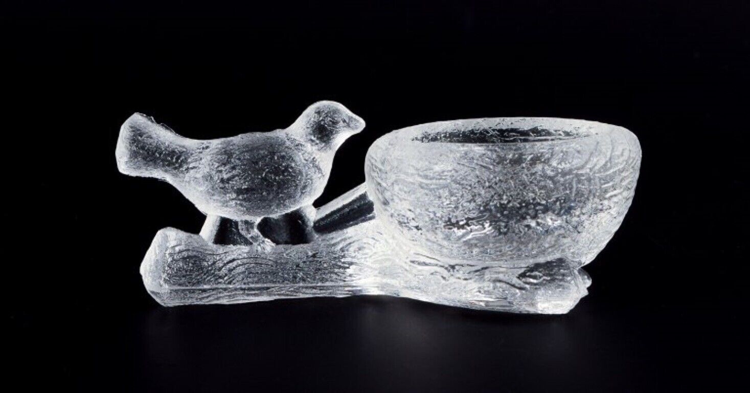 Fåglavik Glasbruk Sweden Two salt cellars with birds in clear glass