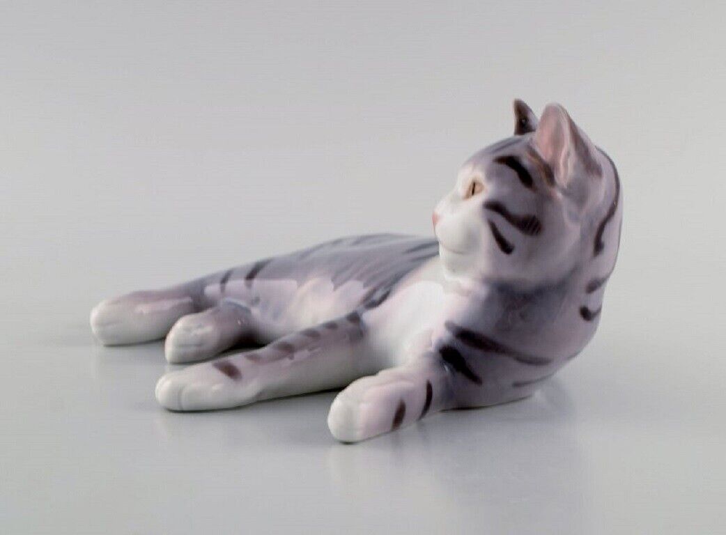 Rare Bing  Grøndahl porcelain figurine Lying cat Model number 2236