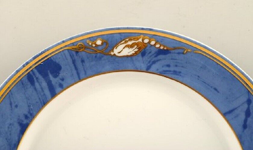 Royal Copenhagen "Magnolia" plate Six pieces in stock Late 20th C