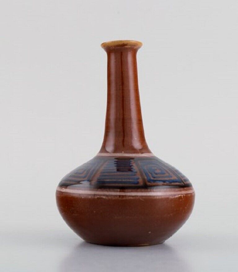 Kähler HAK Narrow neck vase in glazed ceramics 1940s