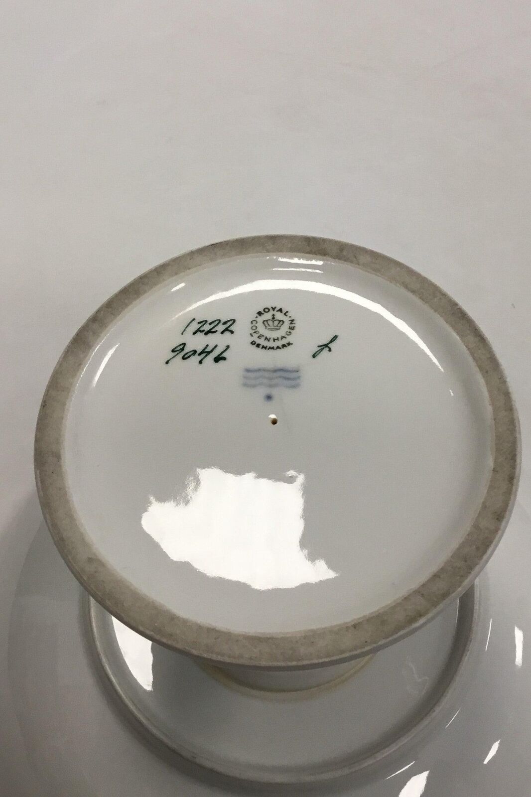 Royal Copenhagen Pattern Nr 1222 Pedistal Bowl No 9046