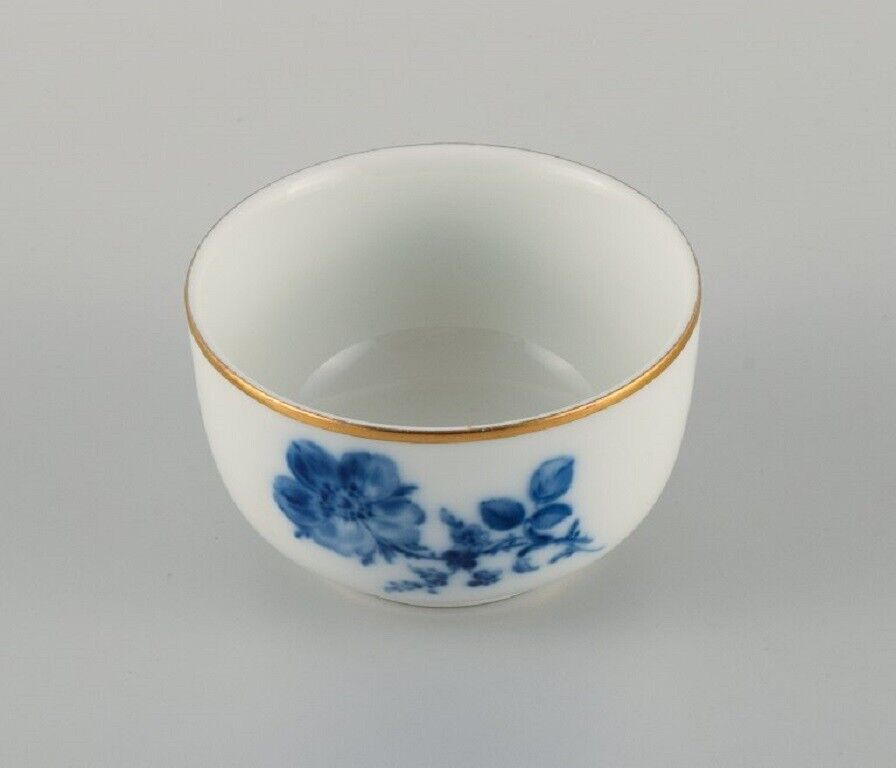 Meissen two bowls hand-painted with blue flowers and gold rim Late 19th C