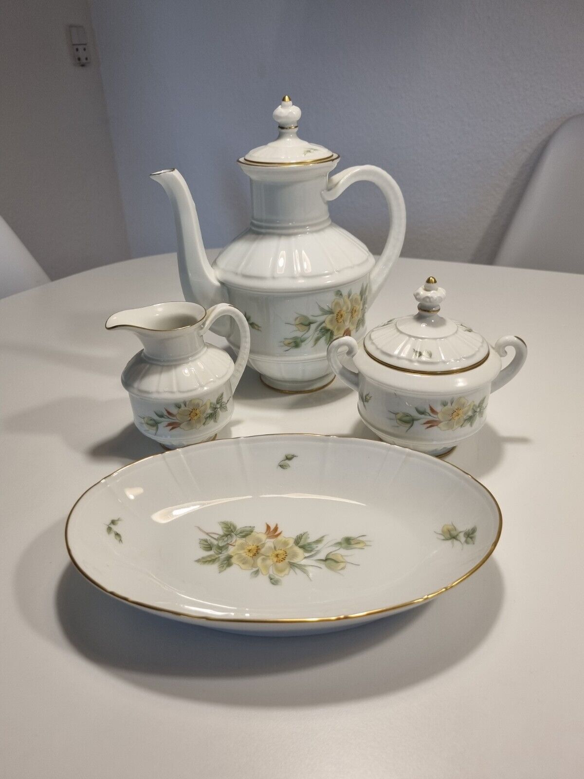 Bing  grondhal  tea set  porcelain (vintage) wild sand rose