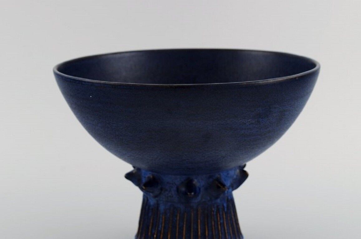 Irma Yourstone (1911-1988) Sweden Bowl on foot in glazed stoneware