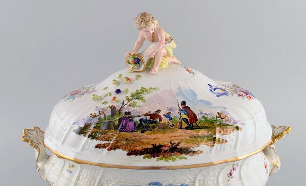 Large antique Meissen lidded tureen in hand-painted porcelain