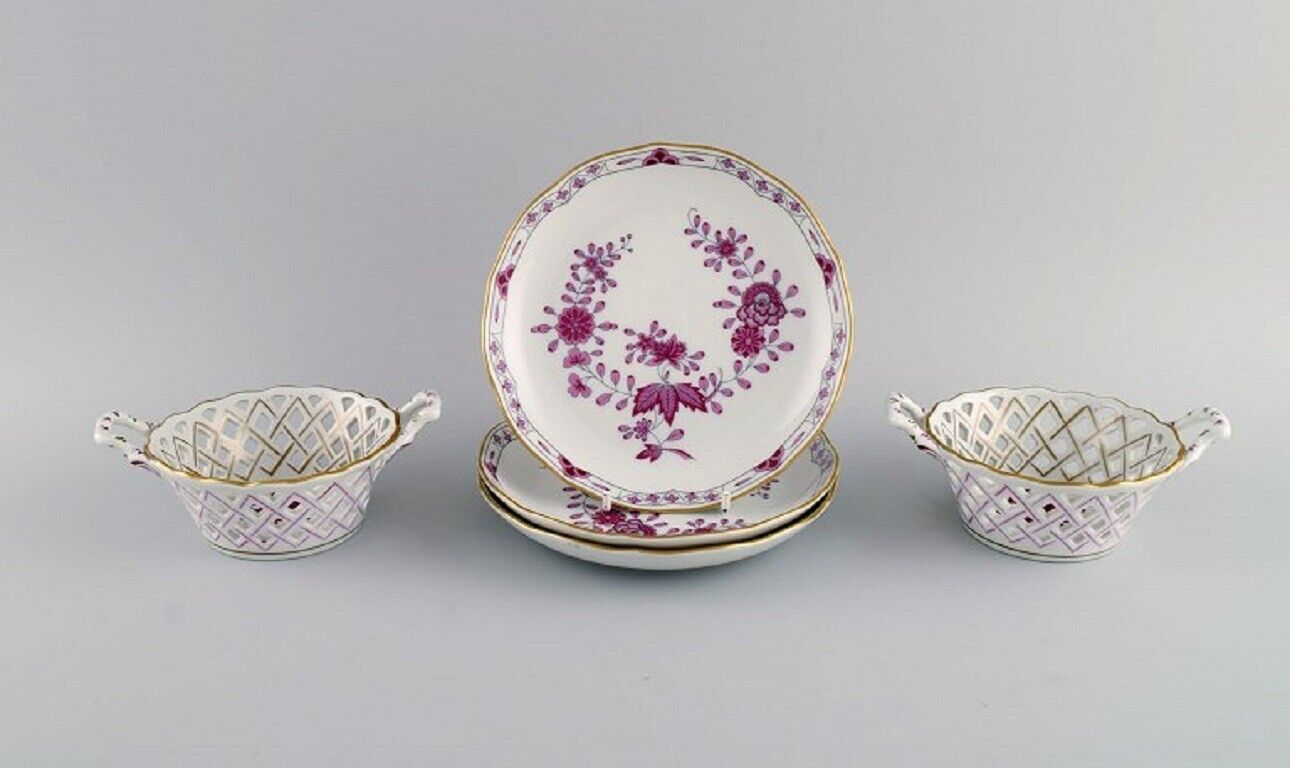 Hutschenreuther Germany Three plates and two bowls in openwork porcelain