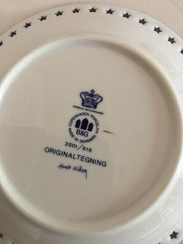 Bing  Grondahl Harald Wiberg Christmas Cake Plate No 3501/616