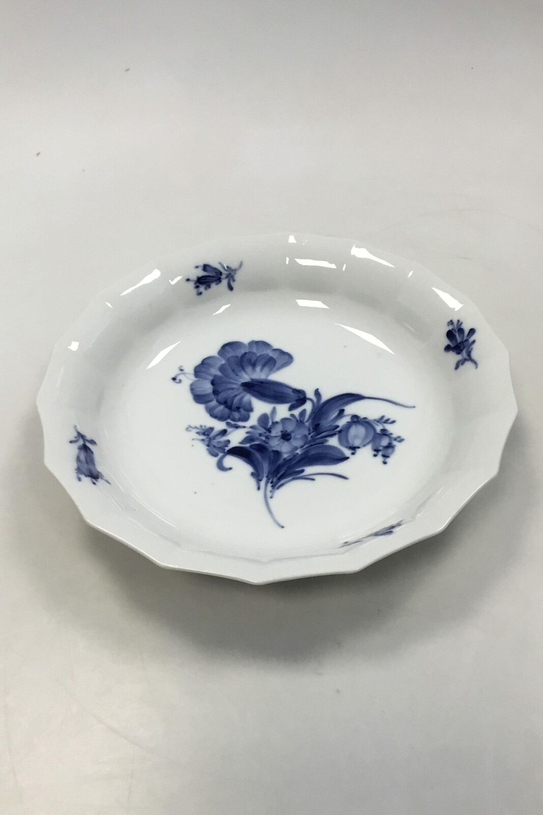 Royal Copenhagen Blue Flower Angular flat bowl no 8529