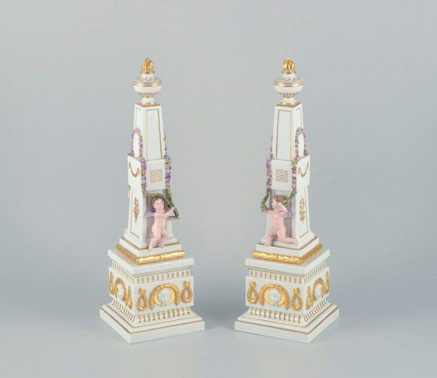 Royal Copenhagen Flora Danica Pair of obelisks for table decoration Ca 1910s