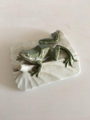 Royal Copenhagen Art Nouveau Frog Paperweight No 881