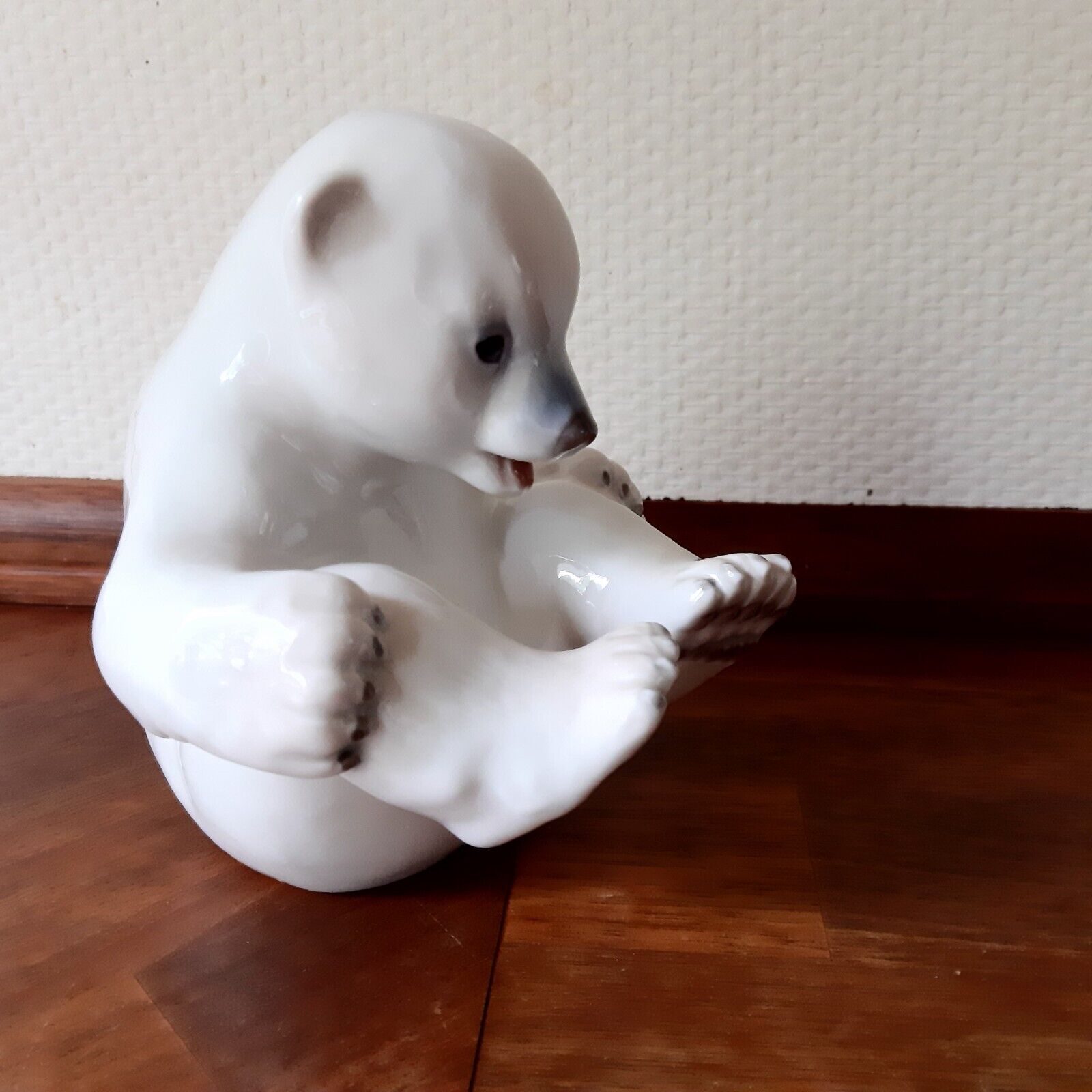 POLAR BEAR CUB SITTING by Merete Agergaard for Royal Copenhagen # 536 Fact 1st