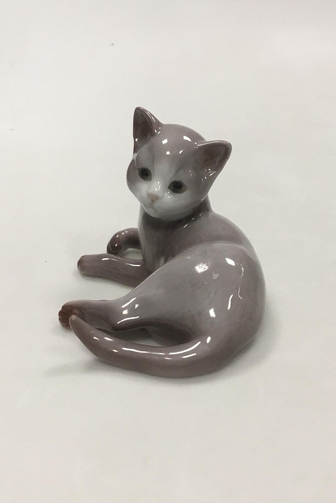 Bing  Grondahl Figurine of Cat No 2514