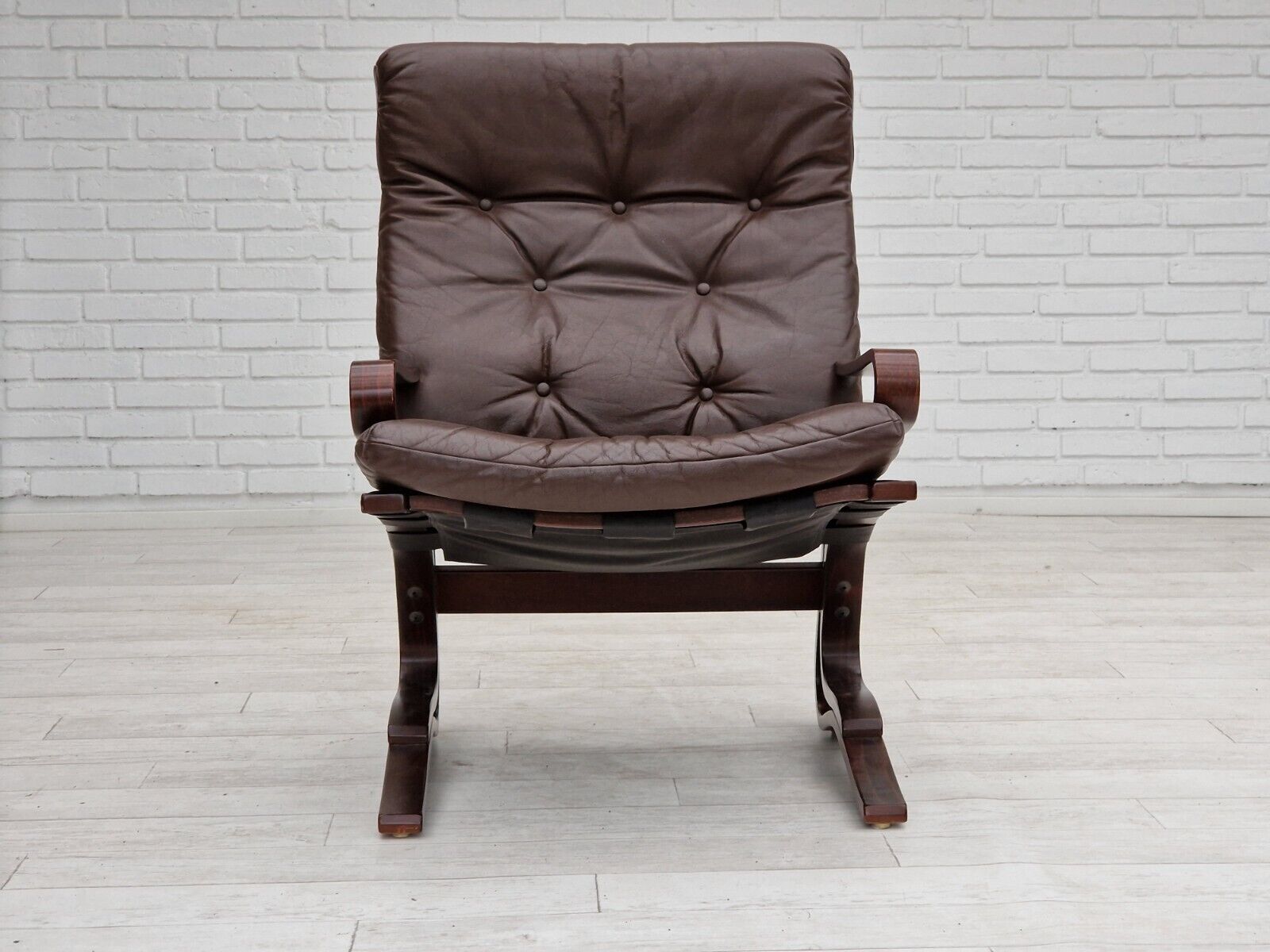 1970s Norwegian design Lounge chair model "Kengu" by Else and Nordahl Solheim