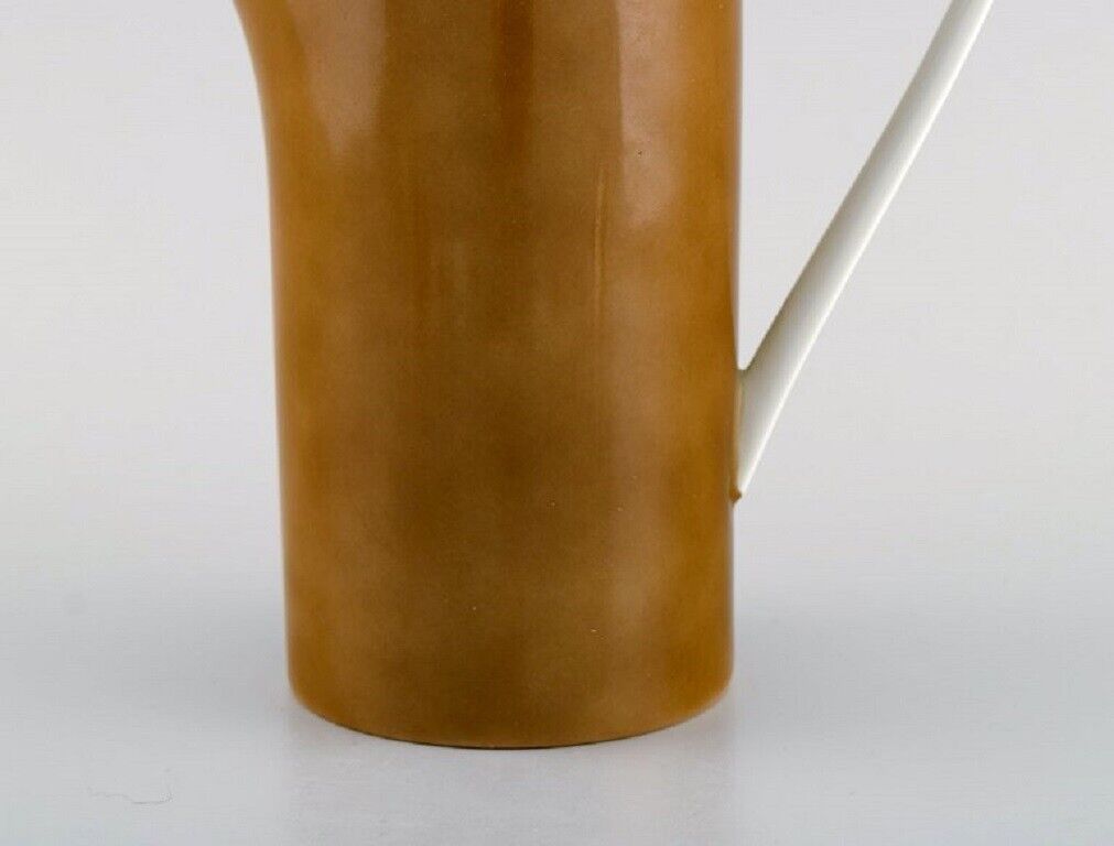 Kenji Fujita for Tackett Associates Modernist coffee pot in porcelain