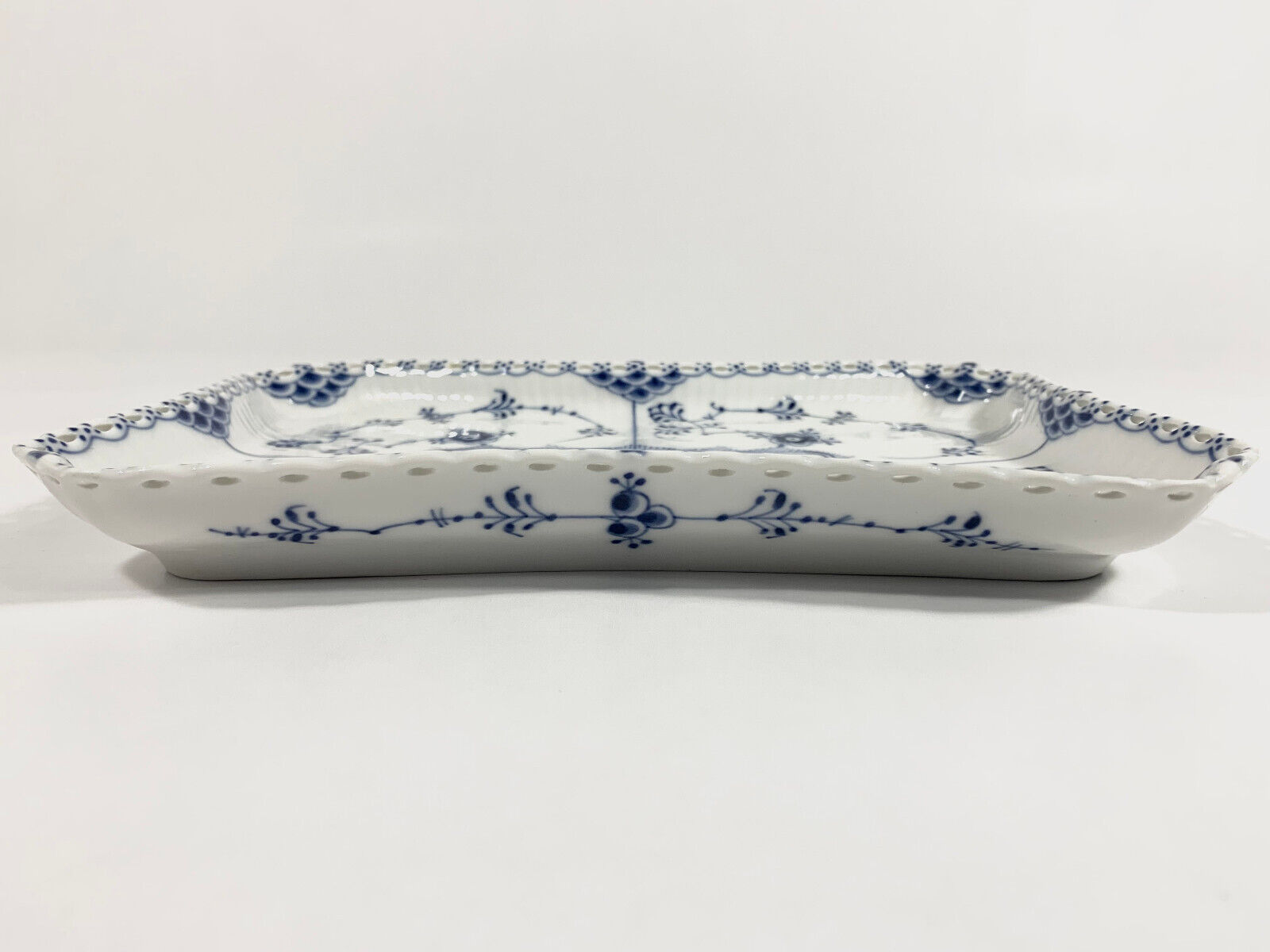 Royal Copenhagen Blue Fluted Full Lace 1195 Serving Tray Dish Old 1889 – 1922