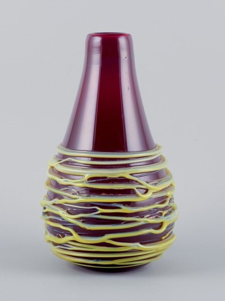 Murano Italy large mouth-blown spaghetti vase in burgundy art glass 1970s