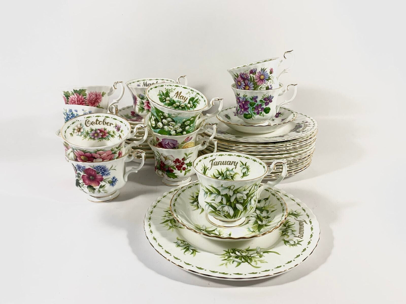 24x Royal Albert Flowers Of The Month Coffee Cup  Saucer With Plates Full Set