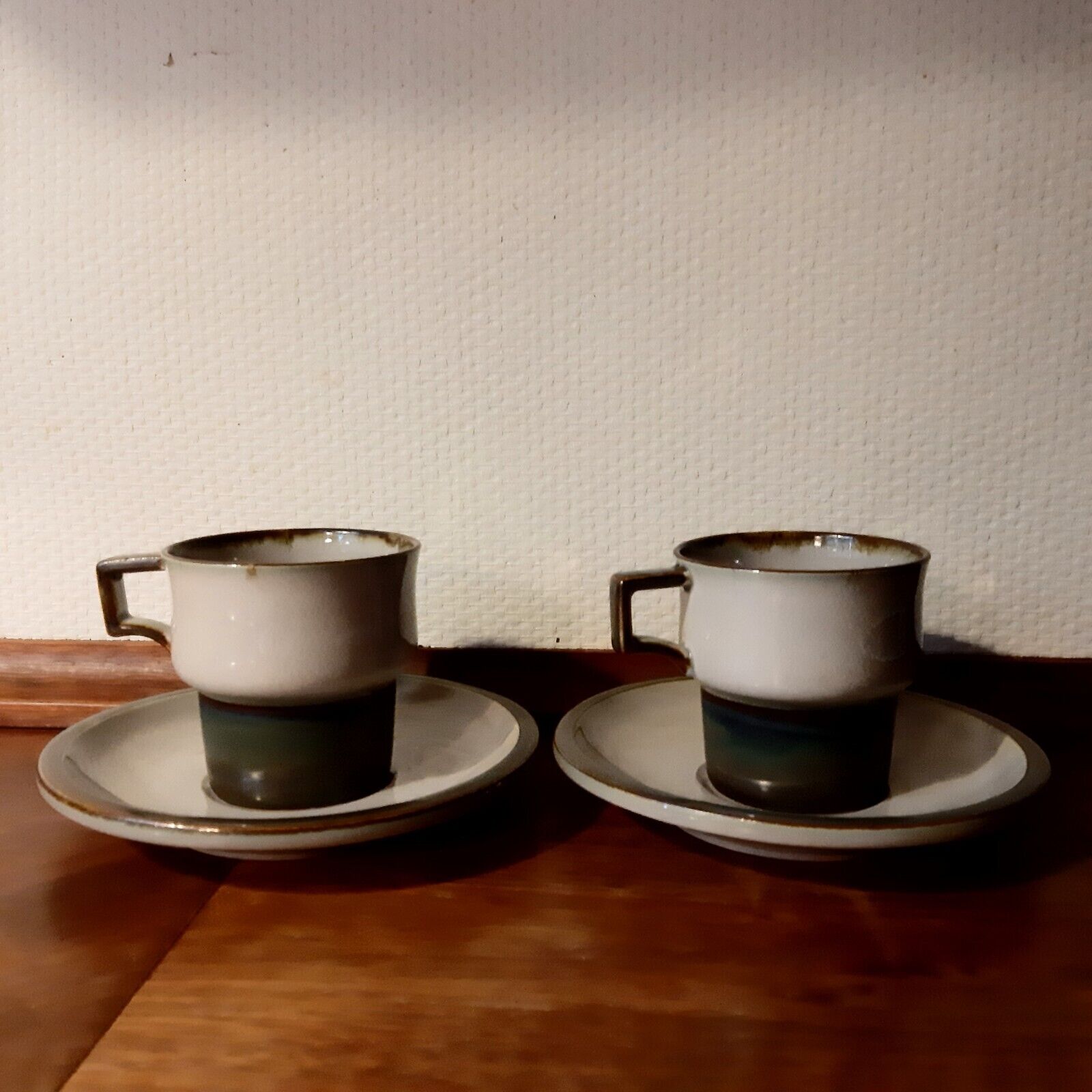 2 Coffee Sets - 2 Cups  2 Saucers - TEMA  # 305 Bing  Grondahl Denmark Fact 1