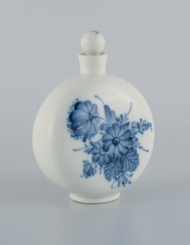 Royal Copenhagen Blue bouquet bottle with stopper Model number: 45/4008