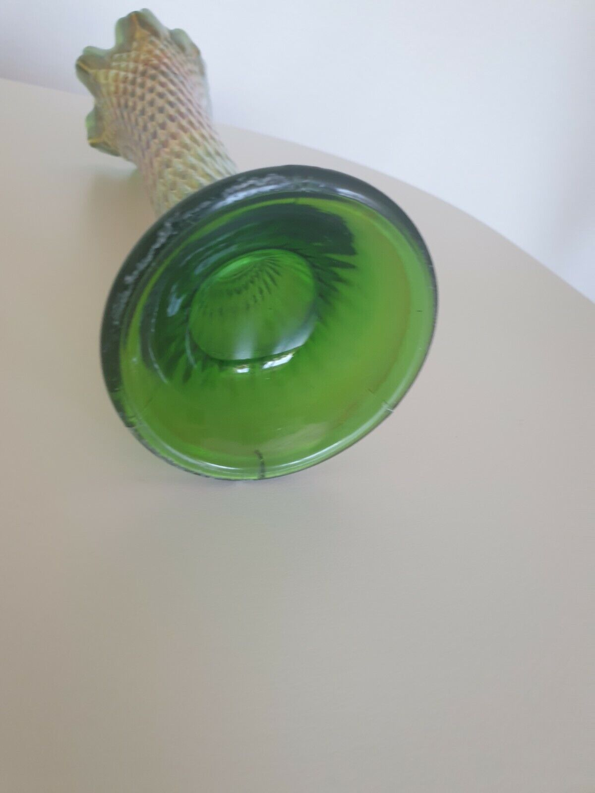 Beautiful Green Glass Vase 23 cm