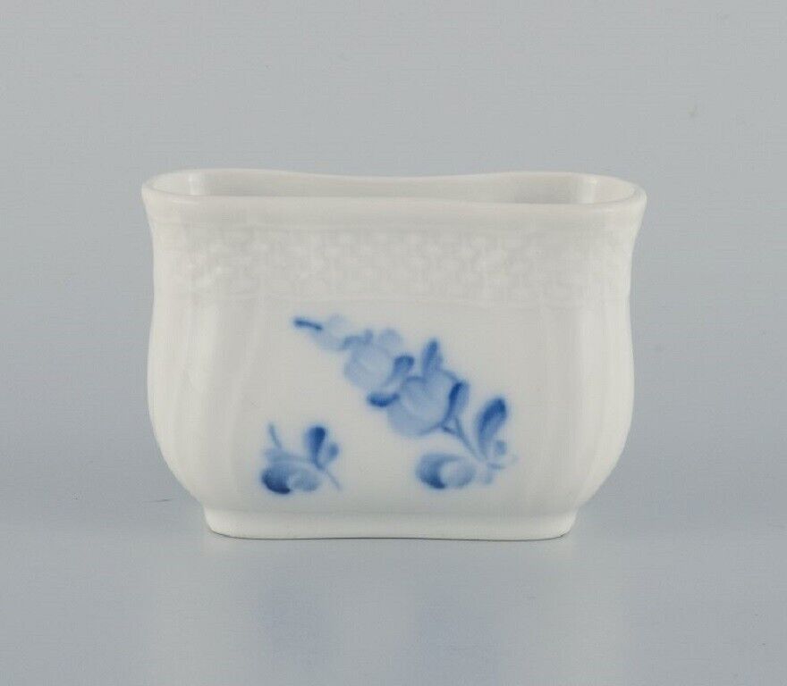 Five pieces of Royal Copenhagen Blue Flower braided porcelain