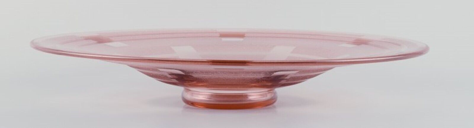 Schneider France Colossal Art Deco pink art glass bowl in a modernist design