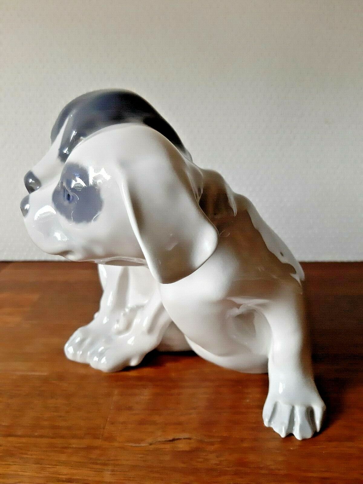 POINTER PUPPIES by Erik Nielsen for ROYAL COPENHAGEN Denmark # 260 Fact First