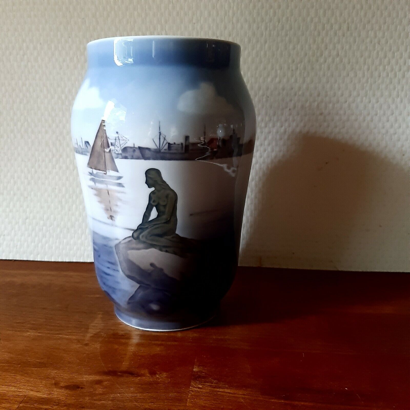 LITTLE MERMAID Langelinie VASE Royal Copenhagen Denmark # 4576 Fact 1