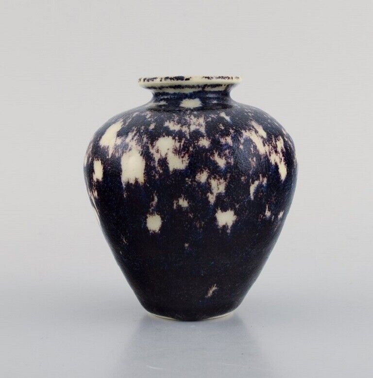 European studio ceramicist Unique vase in glazed ceramics 21st Century