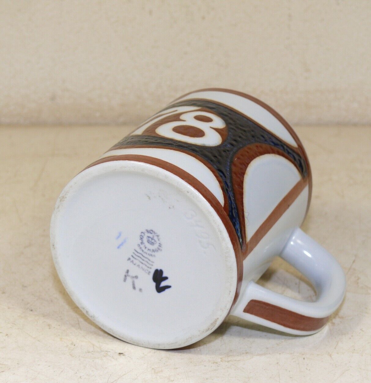 ROYAL COPENHAGEN  Bo Kristiansen Fajance Annual Mug - small 1978