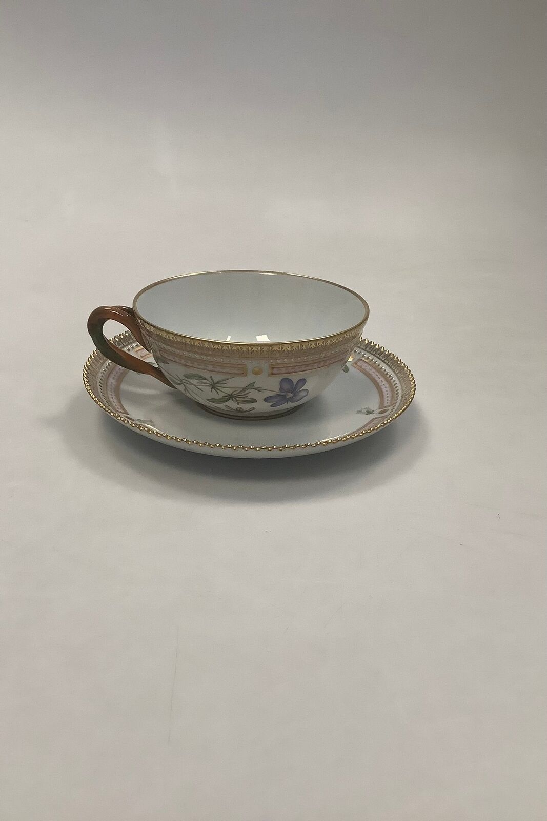 Royal Copenhagen Flora Danica Tea cup/ saucer No 081+082 or 3630