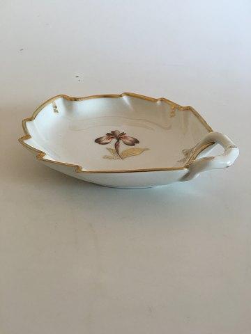 Royal Copenhagen Brown Iris Leaf Shaped Assiette No 9209