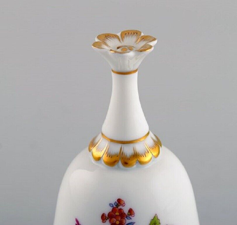 Herend table bell in hand-painted porcelain with flowers and gold decoration