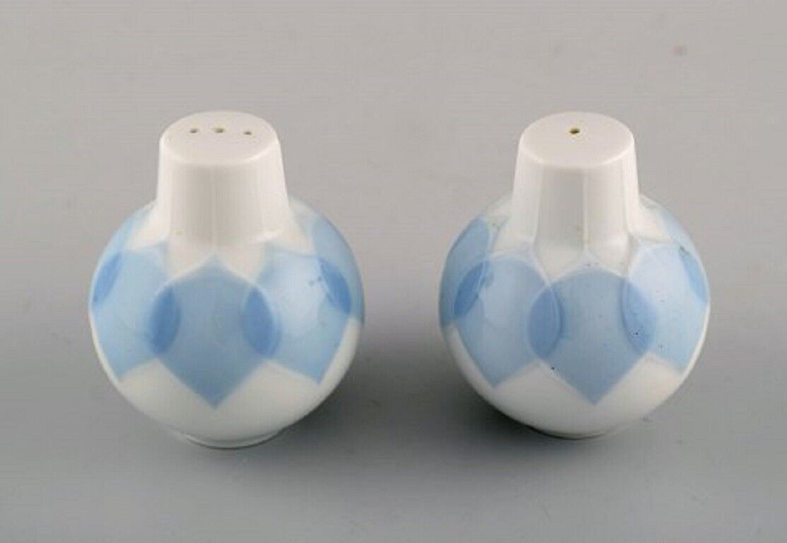 Bjørn Wiinblad for Rosenthal Lotus salt and pepper shaker in porcelain 1980's