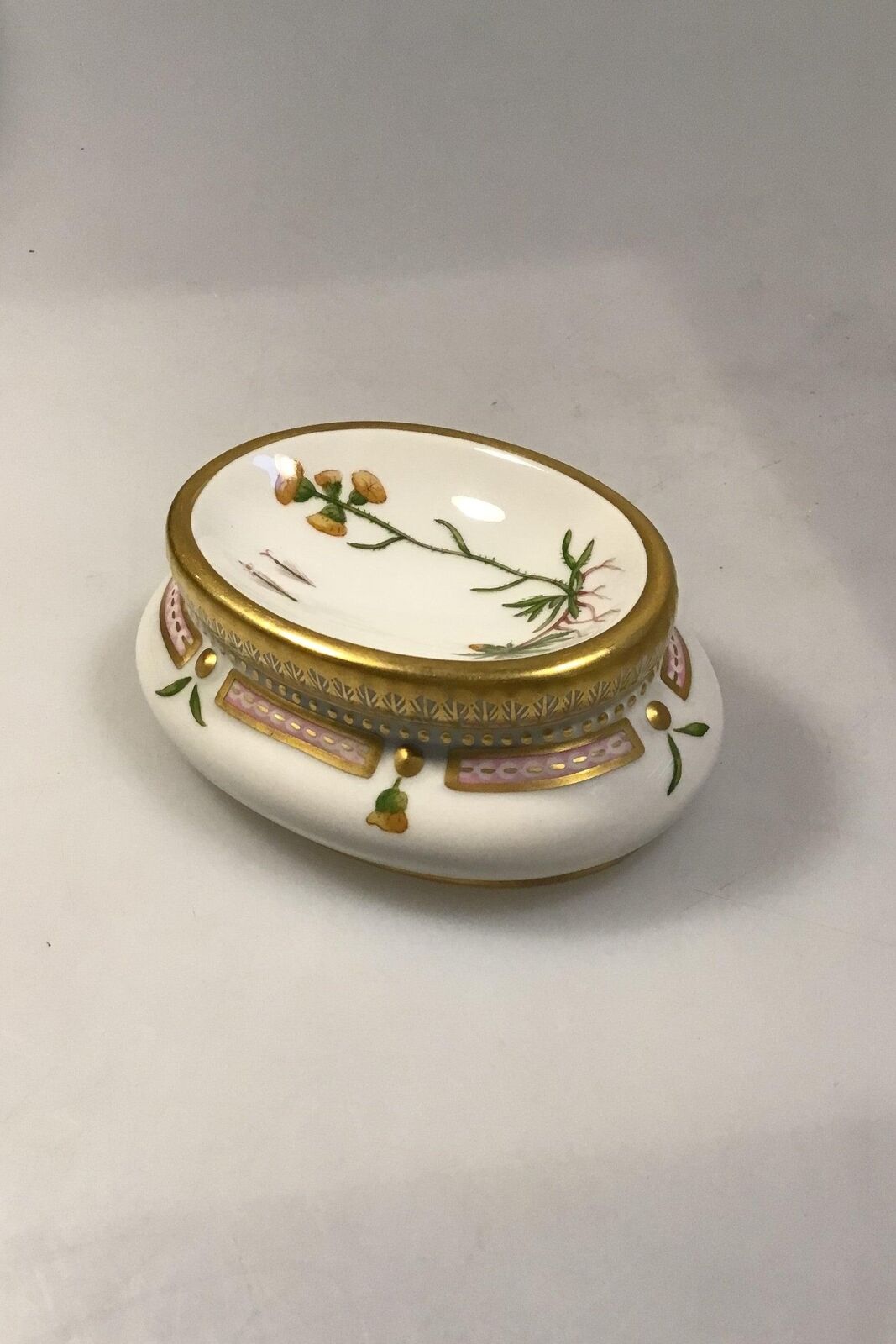 Royal Copenhagen Flora Danica Salt Dish No 3557