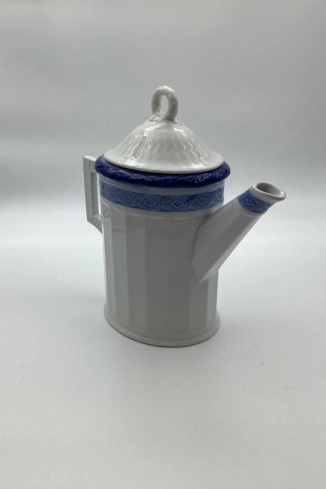 Royal Copenhagen Blue Fan Coffee Pot No 11553