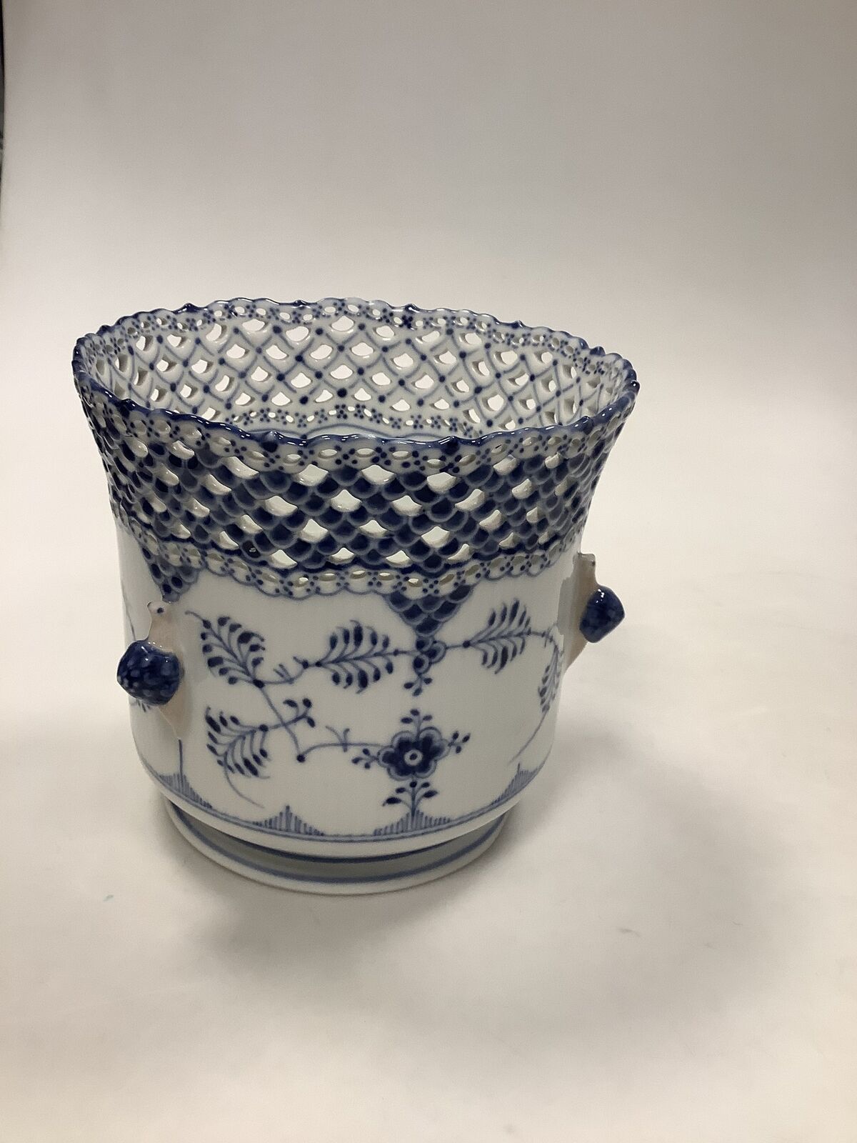 Royal Copenhagen Blue Fluted Full Lace Wine Cooler / Vase No 1047