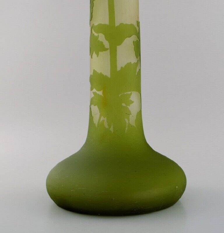 Giant Emile Gallé vase in frosted and green art glass with motifs of foliage