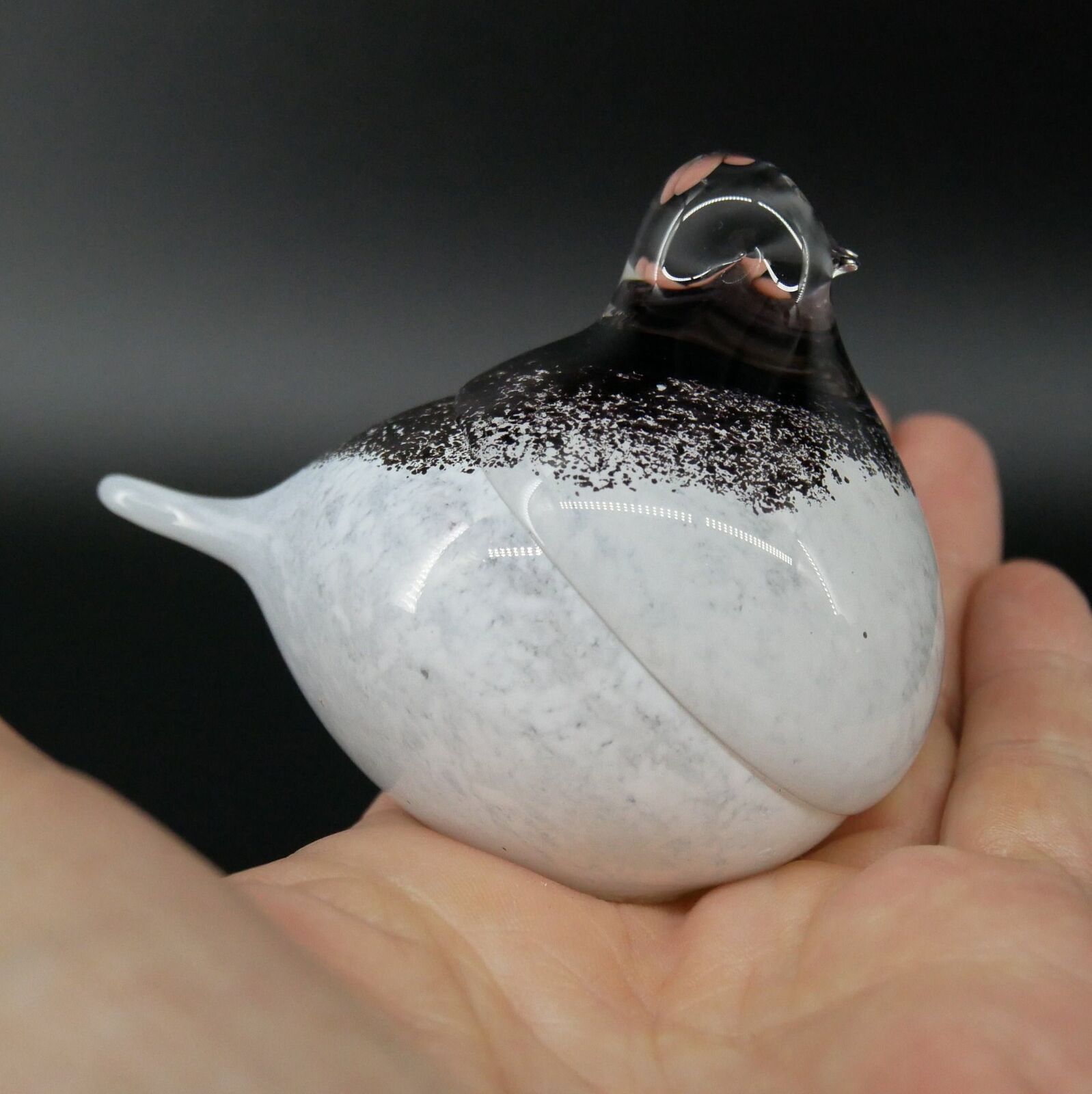 Vintage Elegance: Haparanda Glassbruk Art Glass Bird from the '80s – Swedish