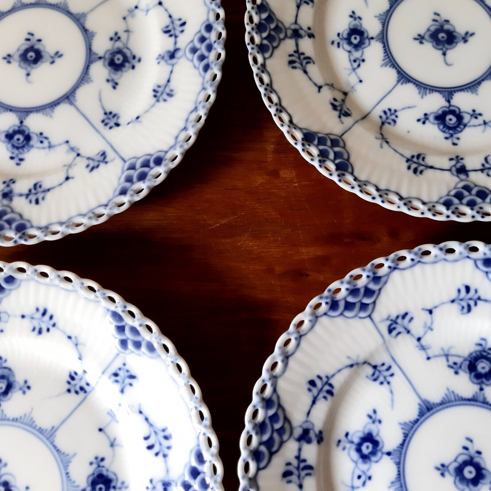 4 Old Plates 15 cm BLUE FLUTED FULL LACE # 1-1088 Royal Copenhagen 1937