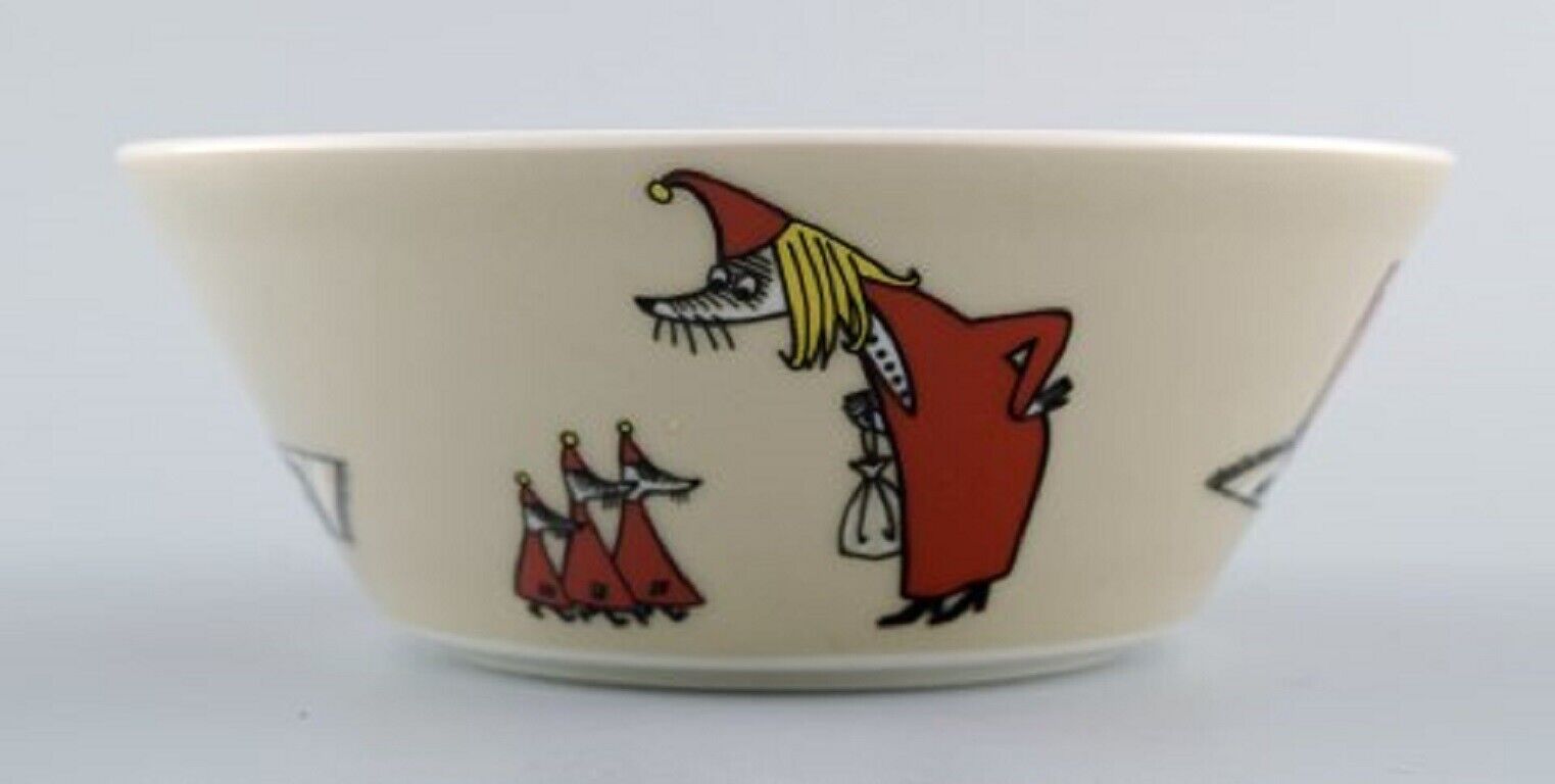 Arabia Finland Two porcelain bowls with motifs from "Moomin" Late 20th C